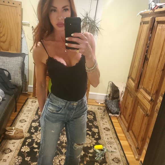 Meet your Posher, Jasmine - Picture 1 of 8